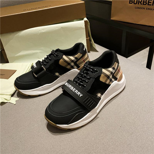 Burberry Shoes-W-032