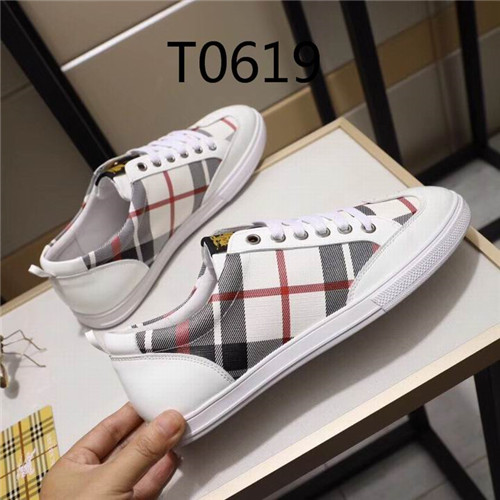 Burberry Shoes-M-014