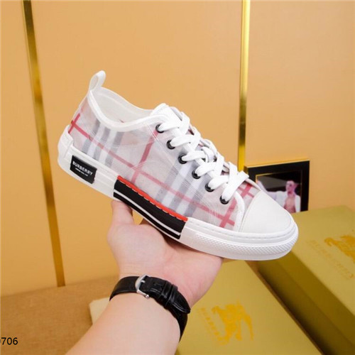 Burberry Shoes-M-164