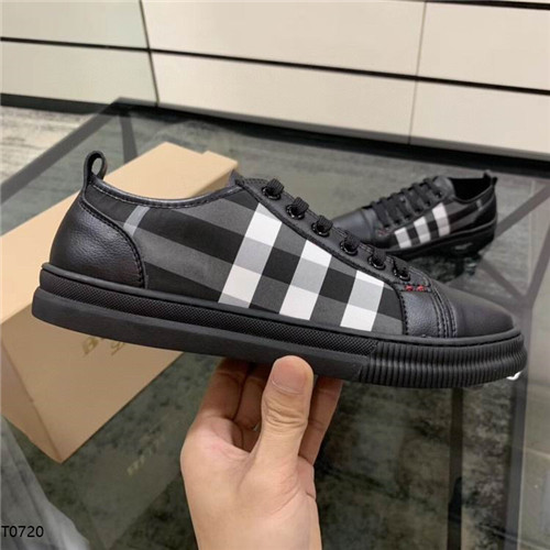 Burberry Shoes-M-197