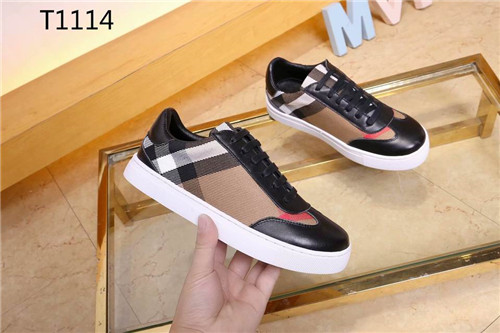 Burberry Shoes-M-002