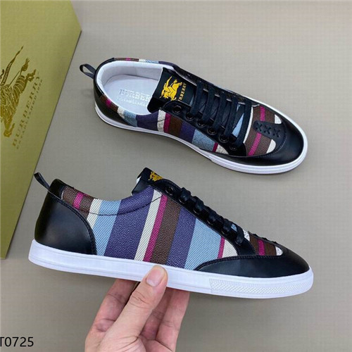 Burberry Shoes-M-210