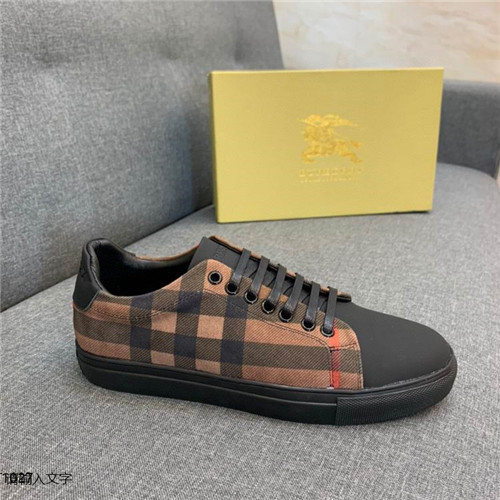 Burberry Shoes-M-270