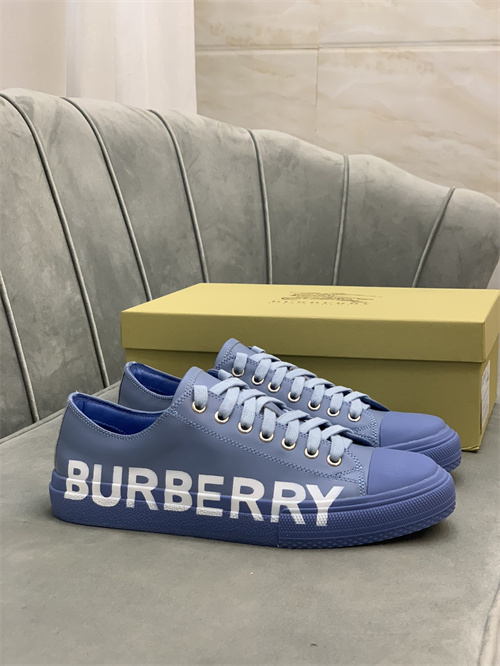 Burberry Shoes-M-313