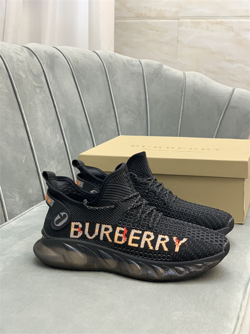 Burberry Shoes-M-317