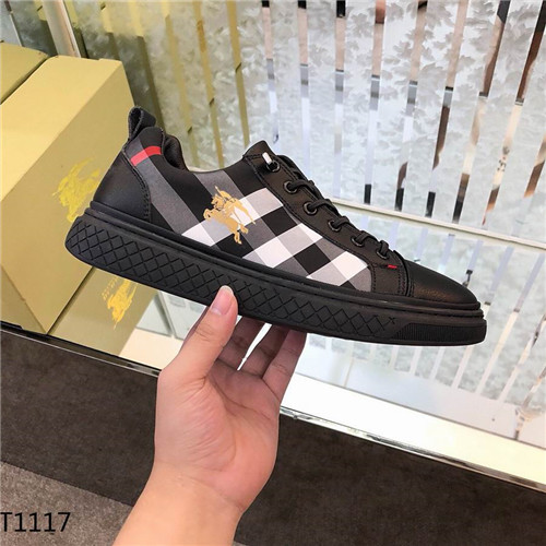 Burberry Shoes-M-035