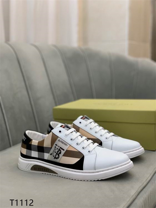 Burberry Shoes-M-538