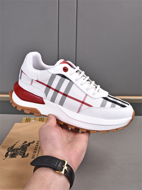 Burberry Shoes-M-558