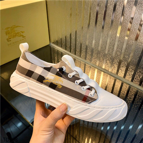 Burberry Shoes-M-065