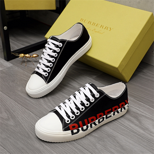 Burberry Shoes-M-680