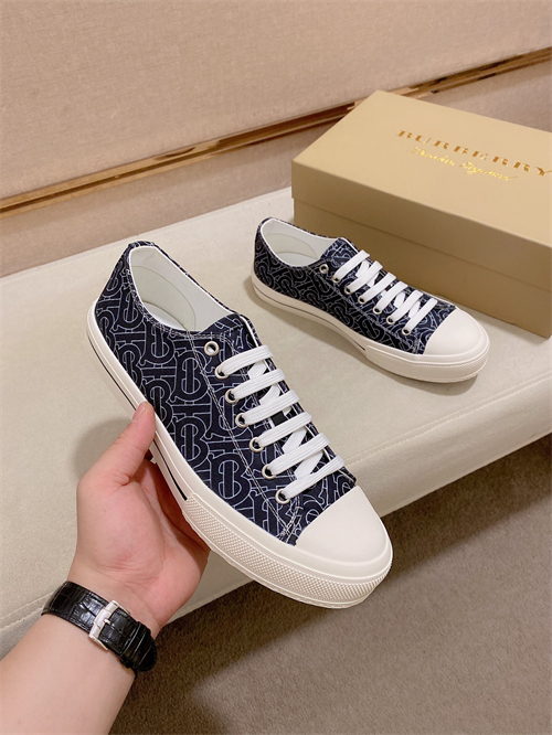 Burberry Shoes-M-730