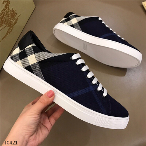Burberry Shoes-M-078