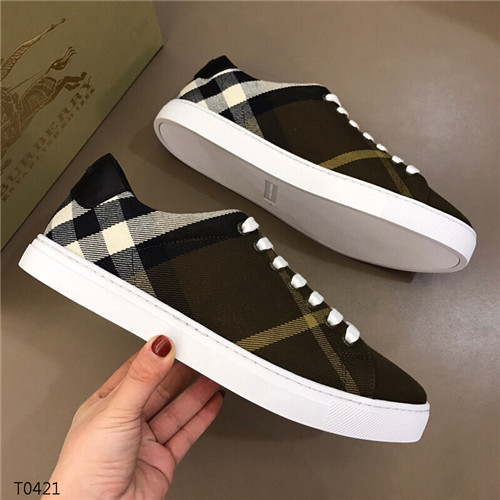 Burberry Shoes-M-080