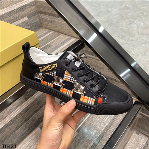 Burberry Shoes-M-089