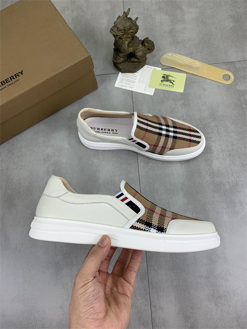 Burberry Shoes-W-0041