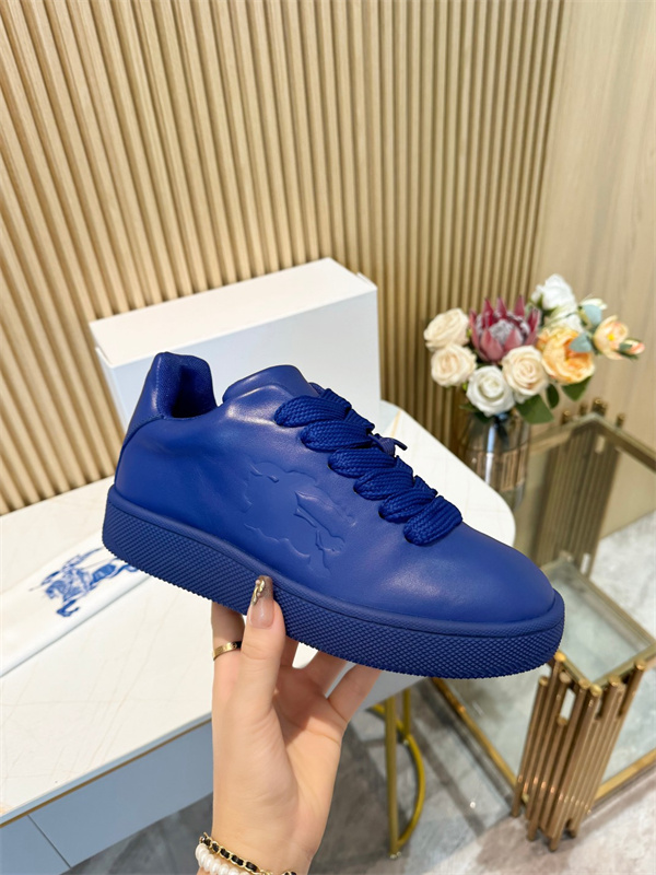 Burberry Shoes-M-0930