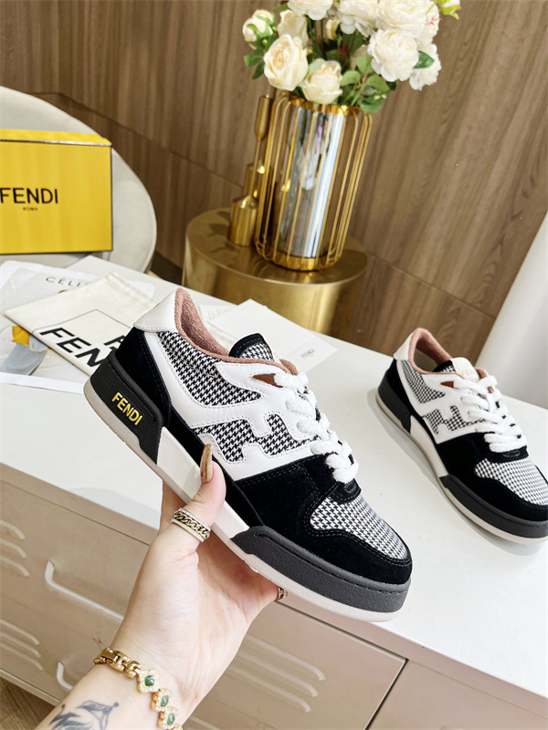 Fendi Shoes-W-0024