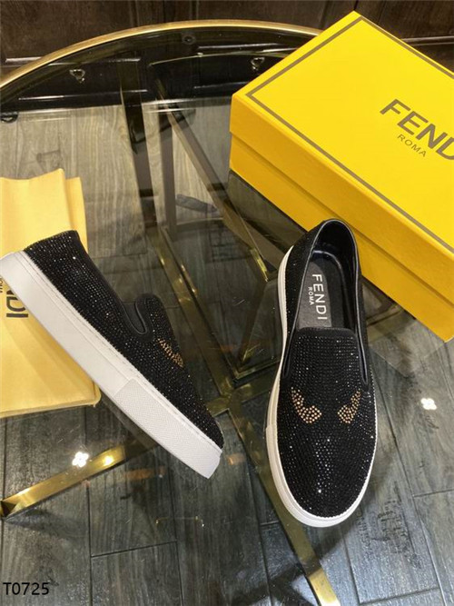 Fendi Shoes-M-130