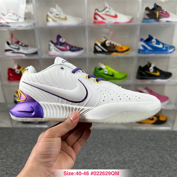 Lebron James 21-M-0009