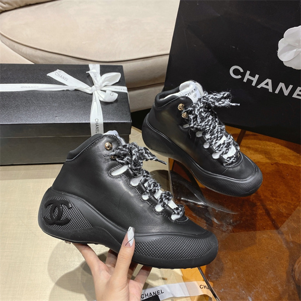 Chanel Shoes-W-318