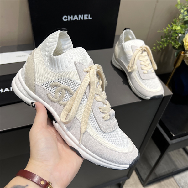 Chanel Shoes-W-220