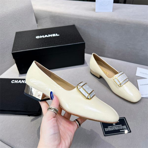 Chanel Shoes-W-257