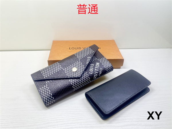 LV Wallet-0182