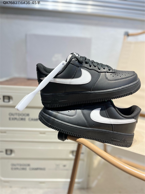 AF1 Low-W-2057