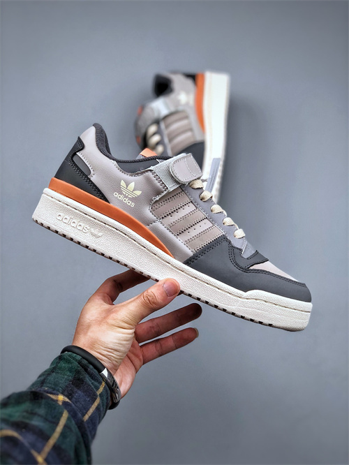 Adidas Originals Forum 84-W-088
