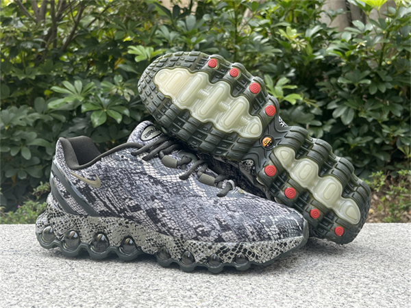 Nike Air Max Dn 8-W-0017