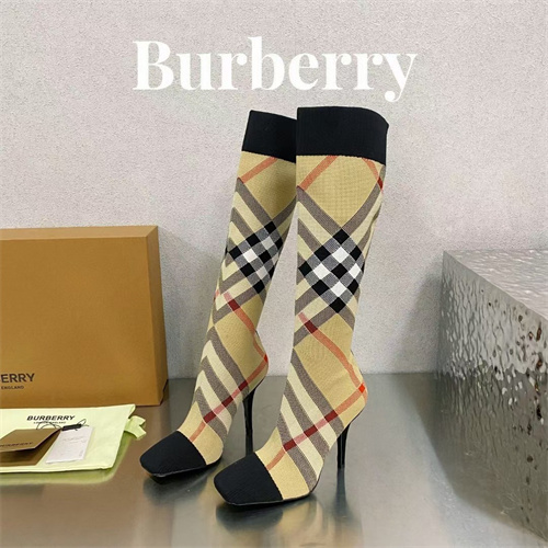 Burberry Boots(AAA)-0013