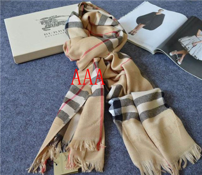 Burberry-Shawl-026