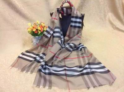 Burberry-Shawl-309