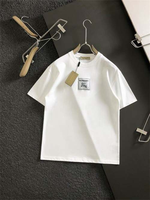 Burberry Round neck T-shirt-M-621