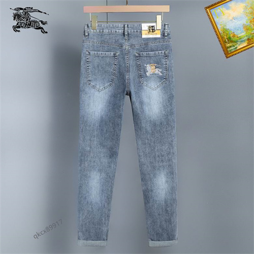 Burberry Jeans-M-066