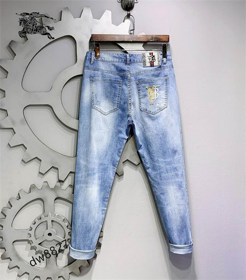 Burberry Jeans-M-044