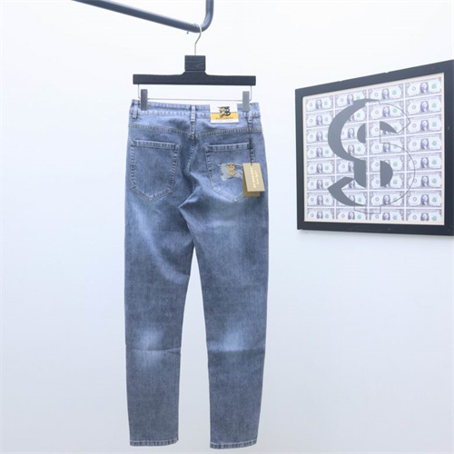 Burberry Jeans-M-0117