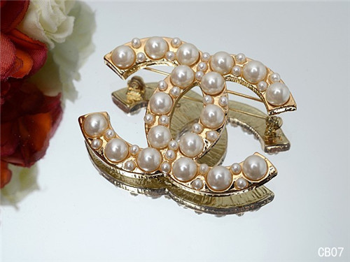 Chanel brooch-005