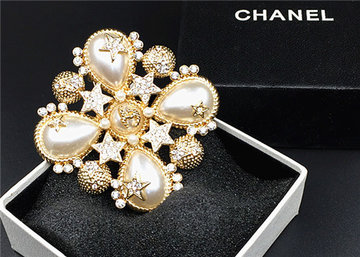 Chanel brooch-058