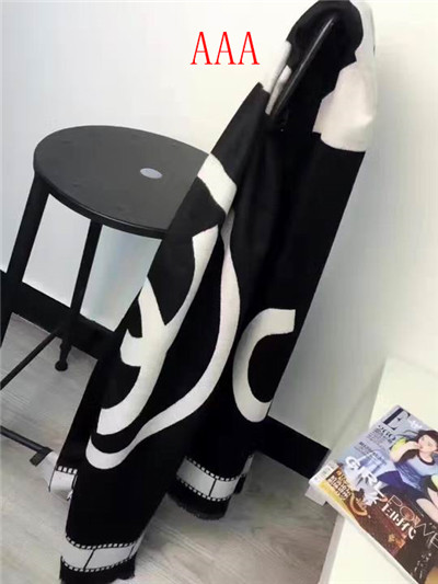 Chanel-Shawl-079