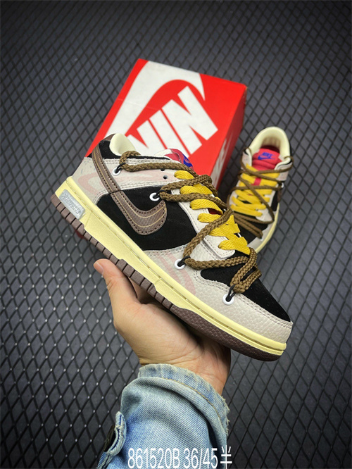 Dunk(low)-W-1697