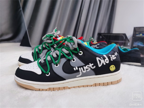 Dunk(low)-W-249