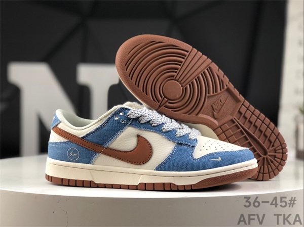 Dunk(low)-W-2750
