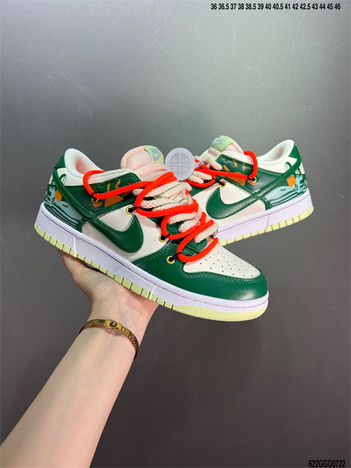 Dunk(low)-W-698