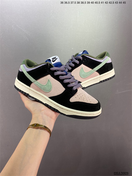 Dunk(low)-W-823