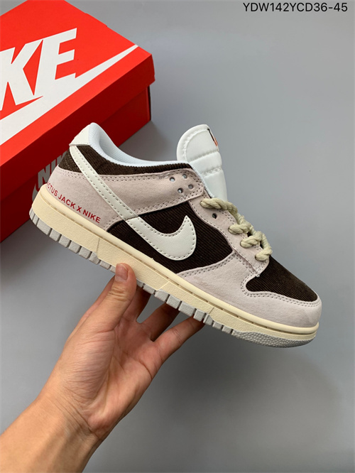Dunk(low)-W-832