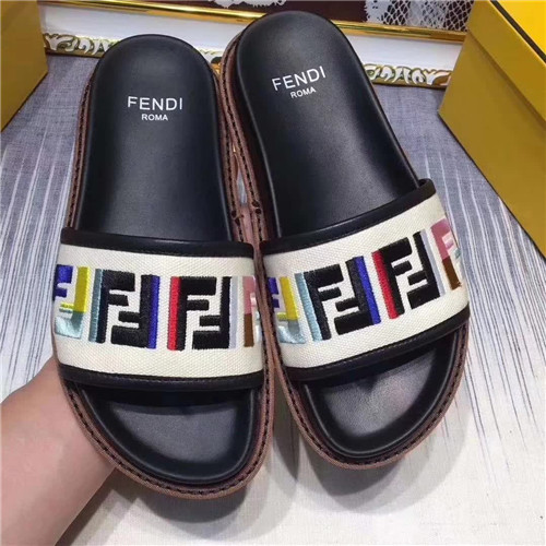 FENDI Sandal-W-008