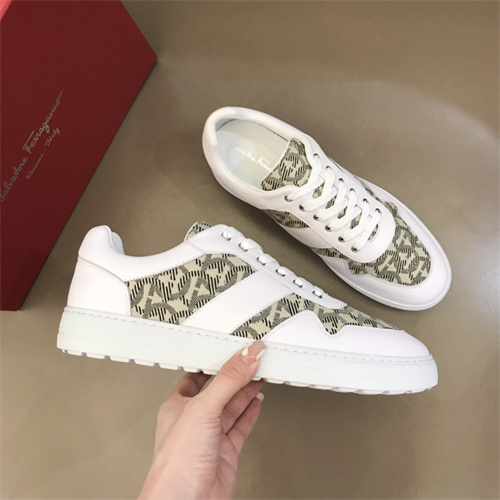 Ferragamo Shoes-M-175