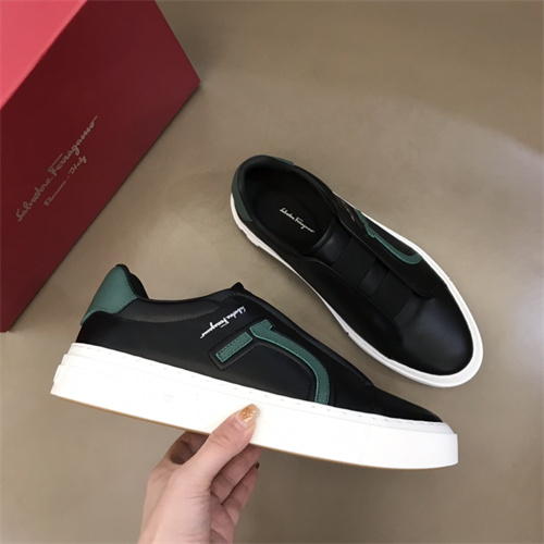 Ferragamo Shoes-M-189