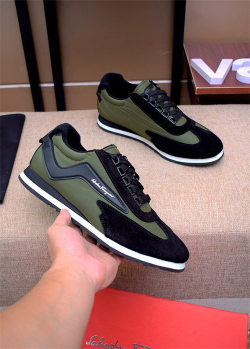 Ferragamo Shoes-M-221